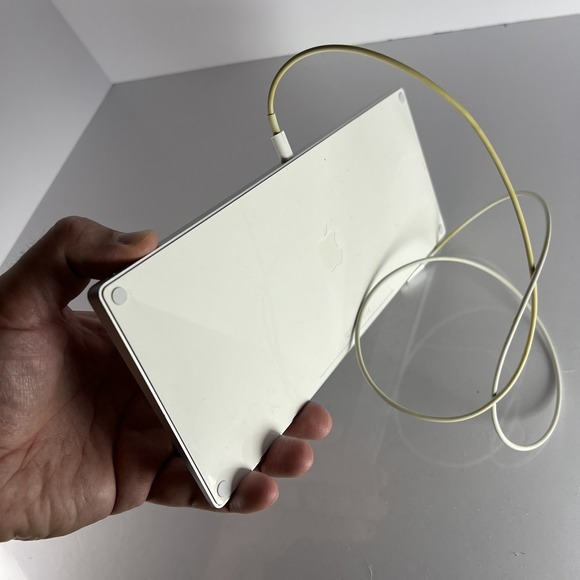 Apple Wireless Magic Keyboard 2 w/ Lightning Connector & Cable GUC - Picture 5 of 5